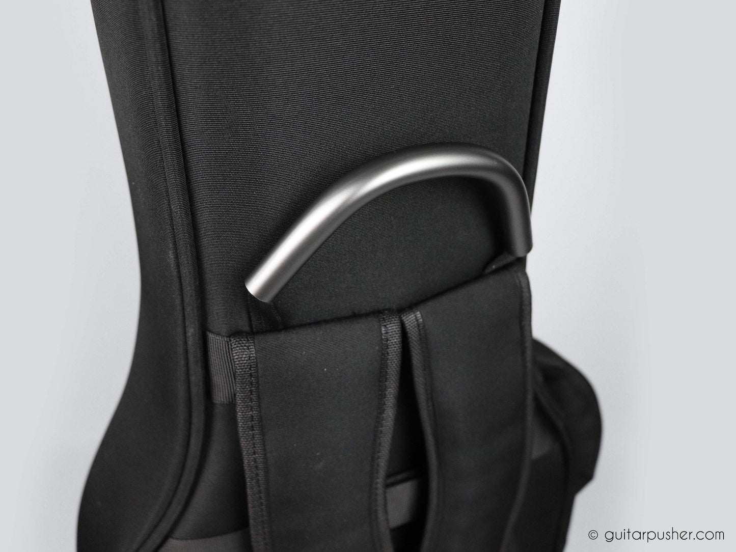 Kavaborg LUX Waterproof Heavy Padded Bass Guitar Gig Bag (FB-90B) - GuitarPusher