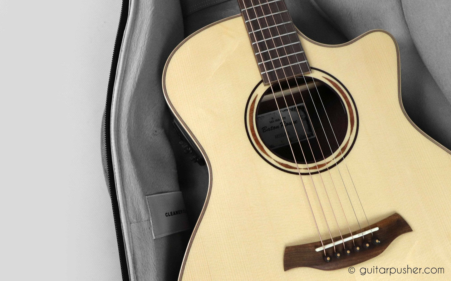 Kavaborg LUX A Premium Acoustic Guitar /Semi-Hollow Gig Bag - GuitarPusher