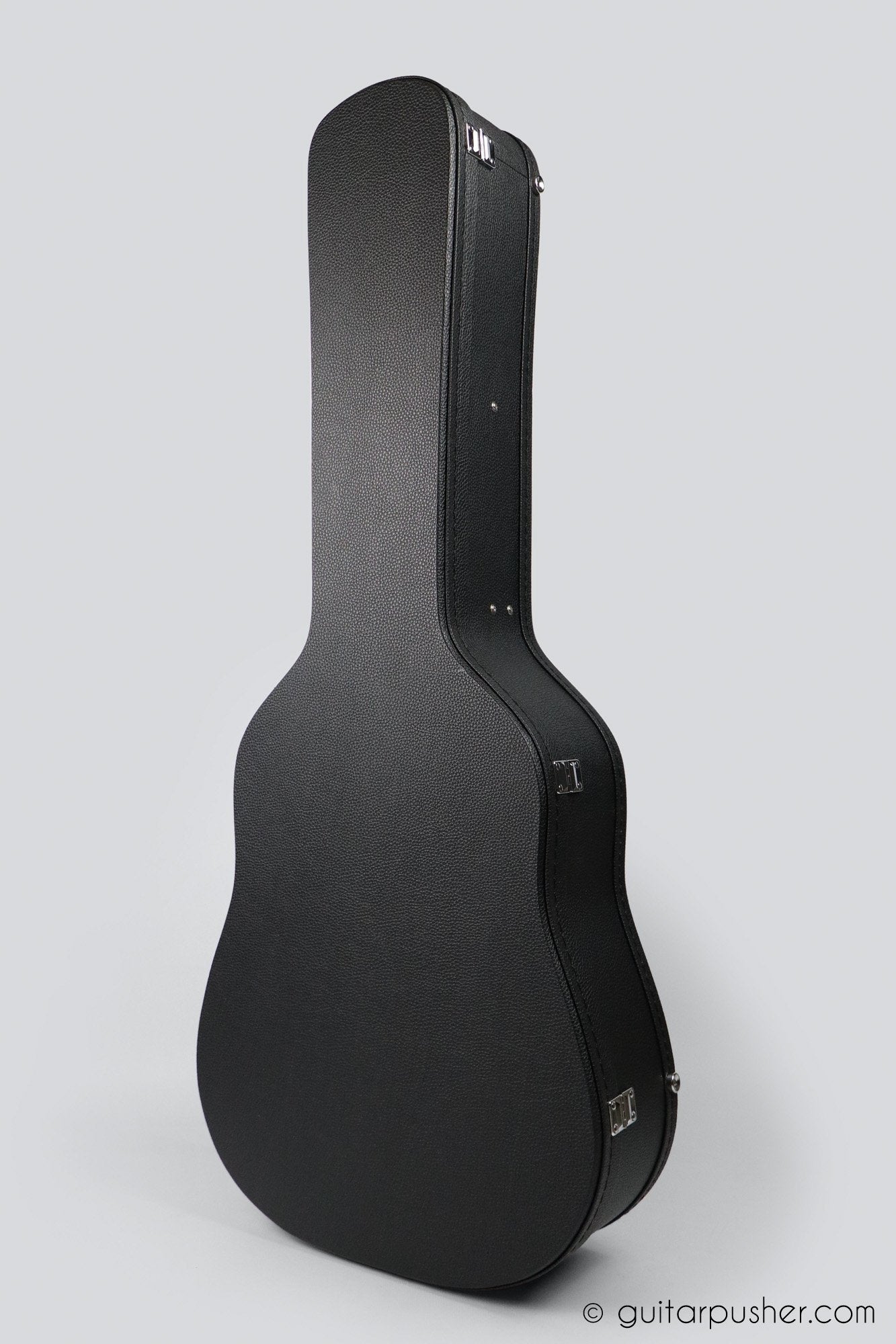 HC-040 Black hard case for Acoustic Guitar - GuitarPusher