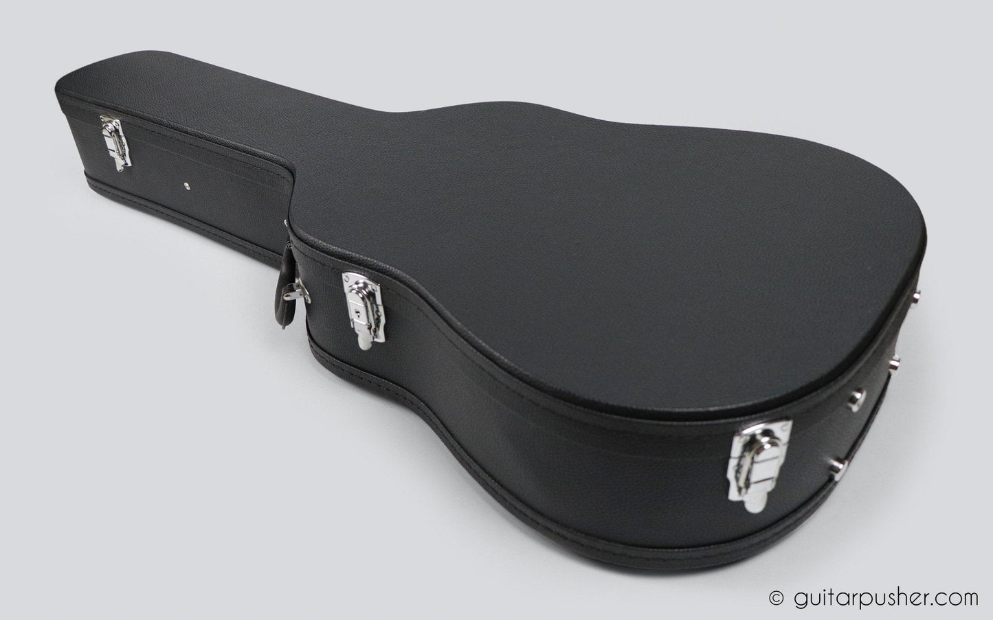 HC-040 Black hard case for Acoustic Guitar - GuitarPusher