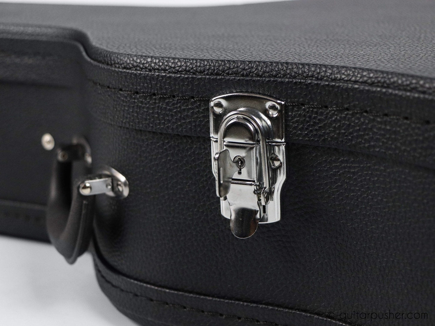 HC-040 Black hard case for Acoustic Guitar - GuitarPusher