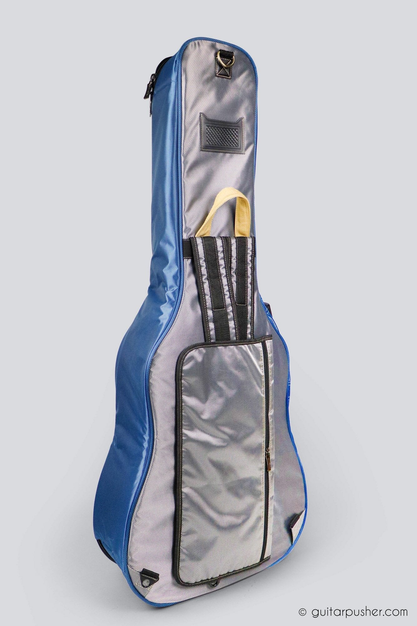 Kavaborg Acoustic Guitar Gig Bag (HG600F) - GuitarPusher