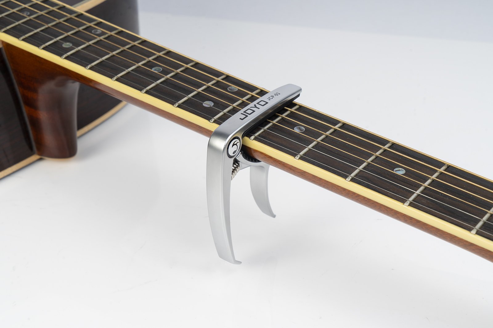 Joyo JCP-03 Light Capo - GuitarPusher