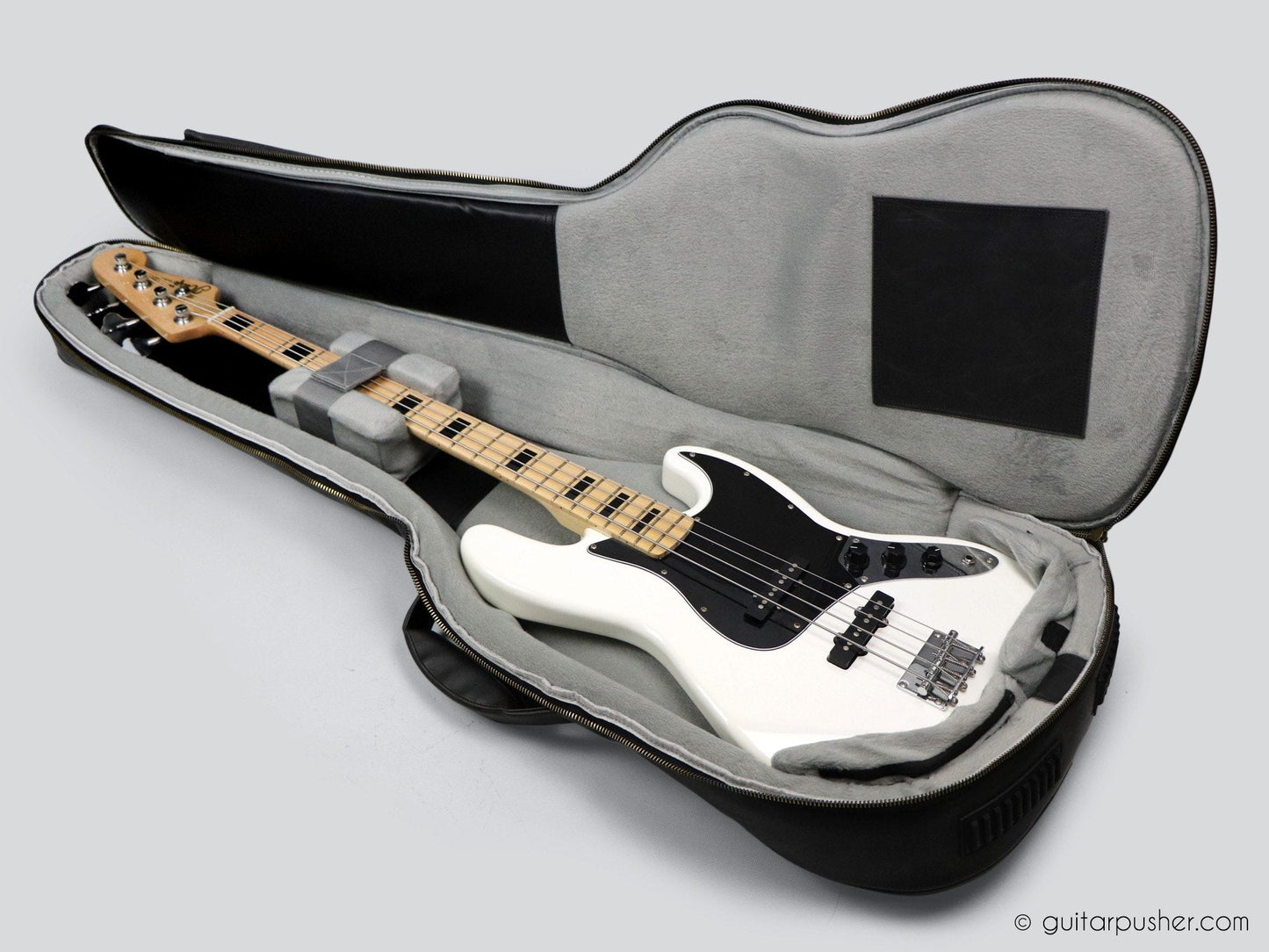 Kavaborg KTP-890B Premium Leather Bass Guitar Gig Bag - GuitarPusher
