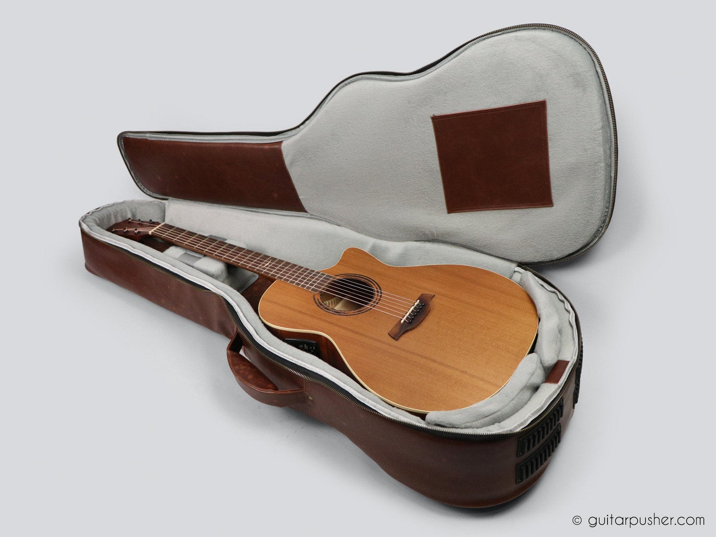 Kavaborg KTP99 Premium Acoustic Guitar Gig Bag - GuitarPusher