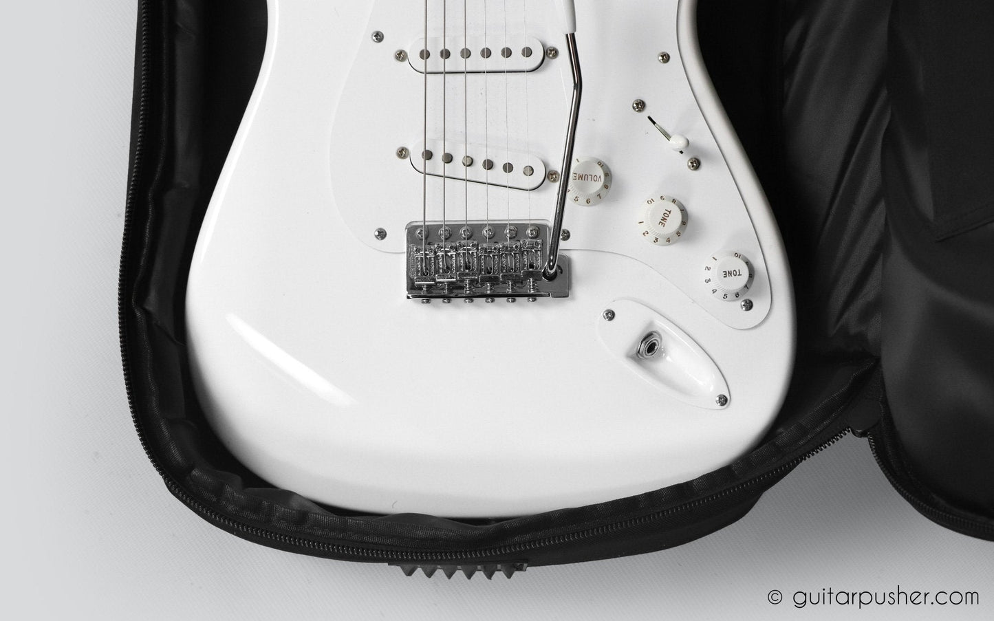 G-Craft LUX Lite E Padded Gig Bag for Electric Guitar - GuitarPusher