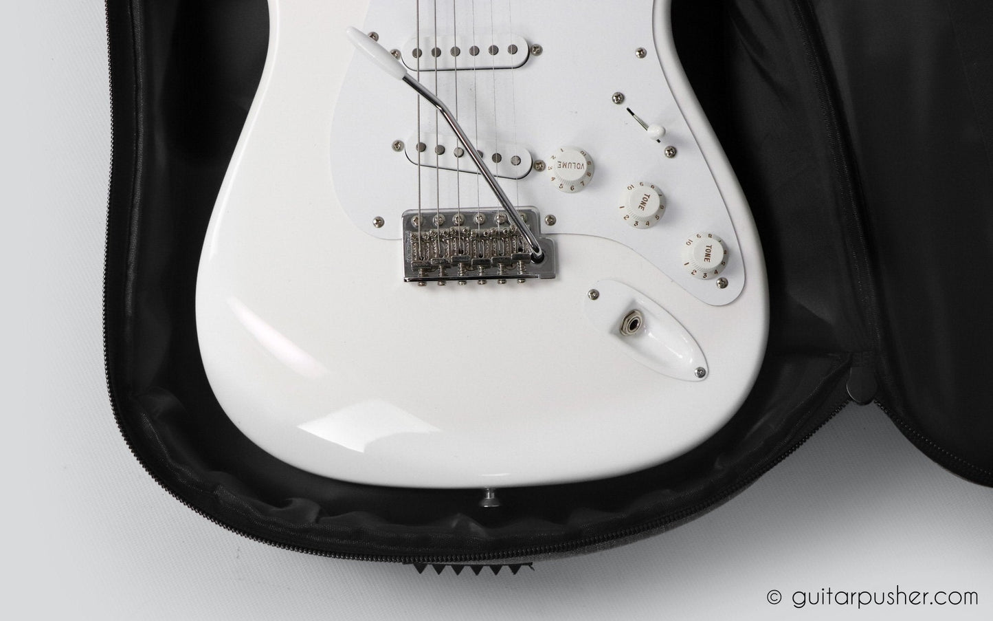 G-Craft LUX Lite E Padded Gig Bag for Electric Guitar - GuitarPusher