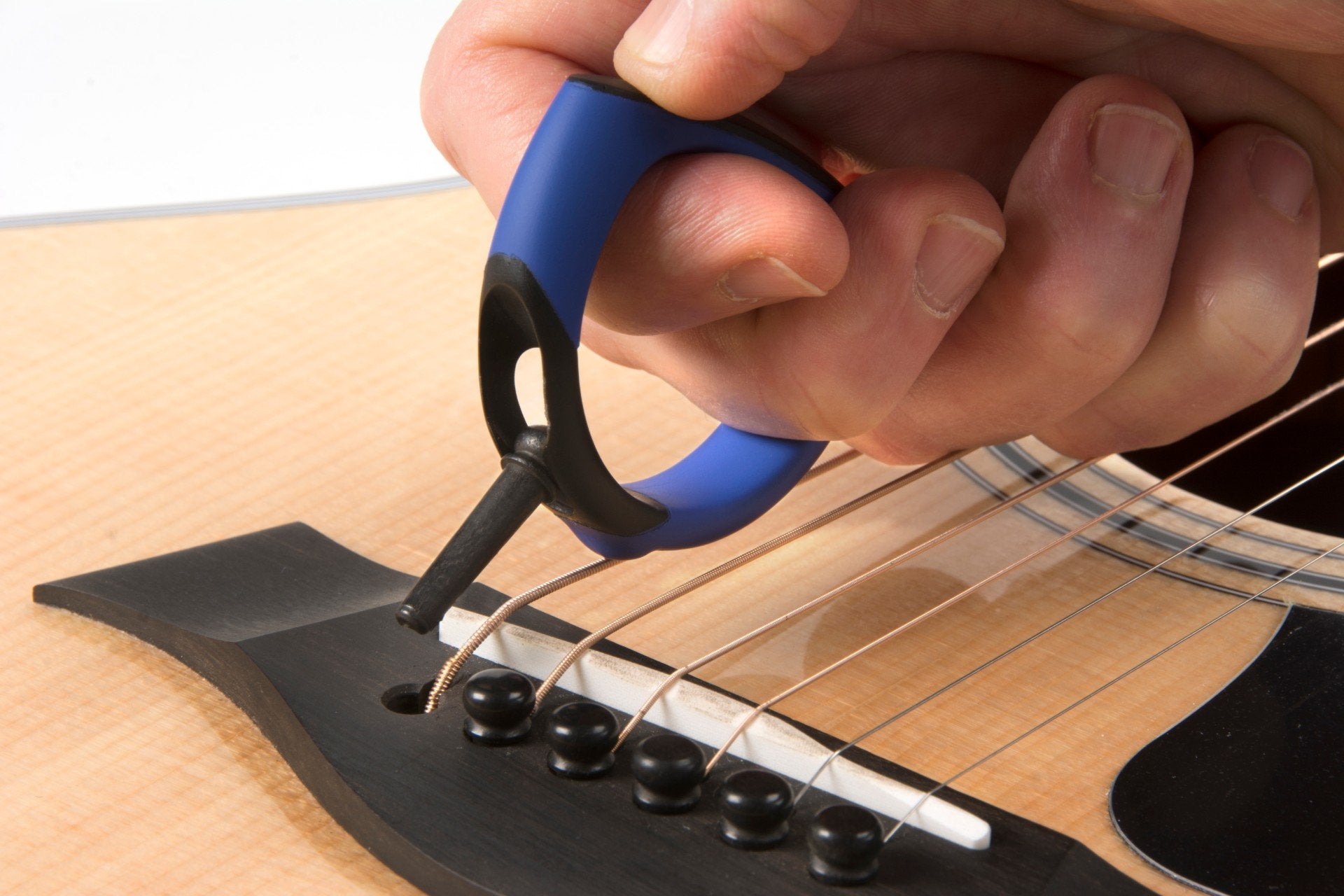 Music Nomad GRIP Puller - Premium Bridge Pin Puller MN219 - GuitarPusher