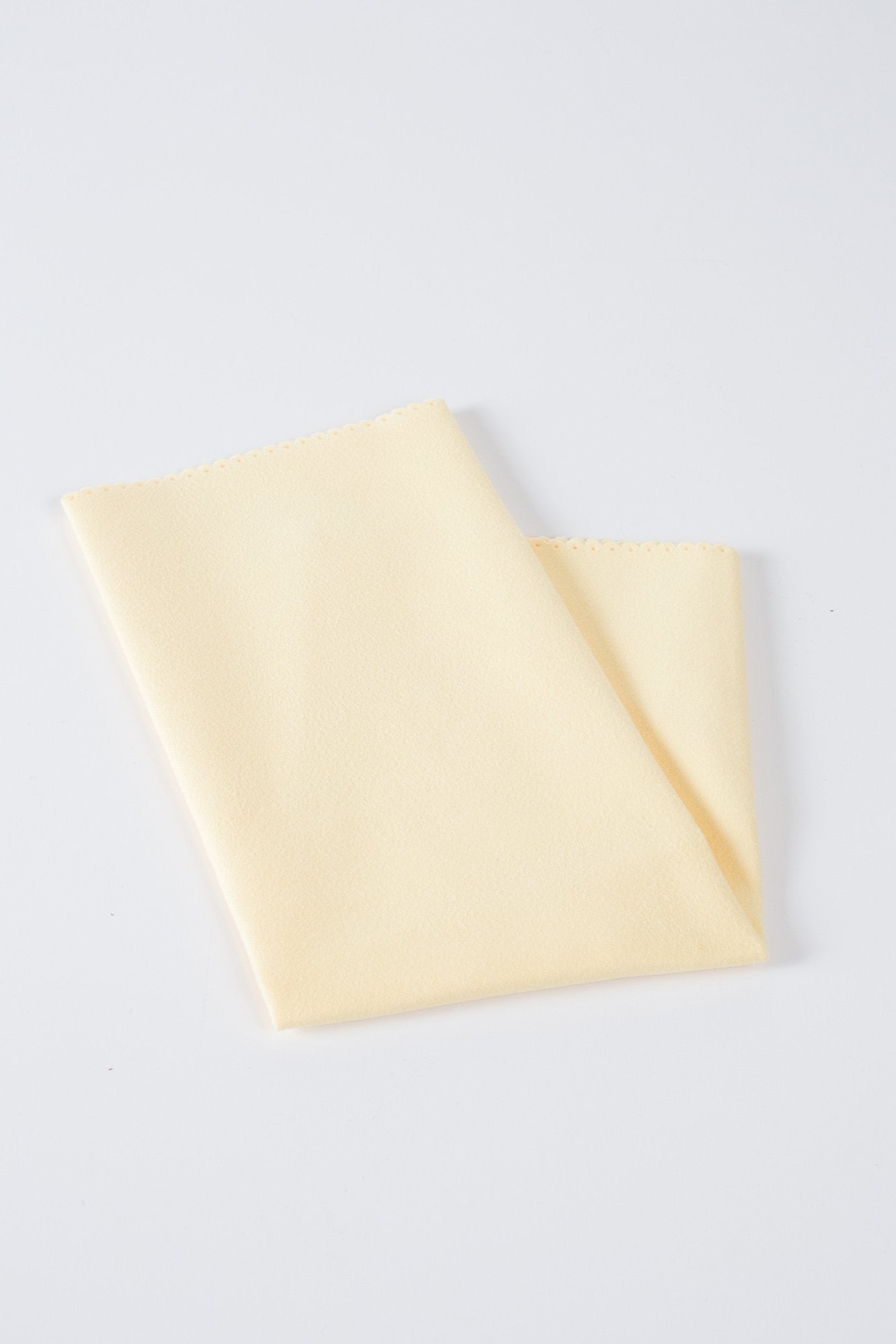 Music Nomad String Instrument Microfiber Polishing Cloth for Violin, Viola, Cello, and Bass (12"x12") MN731 - GuitarPusher