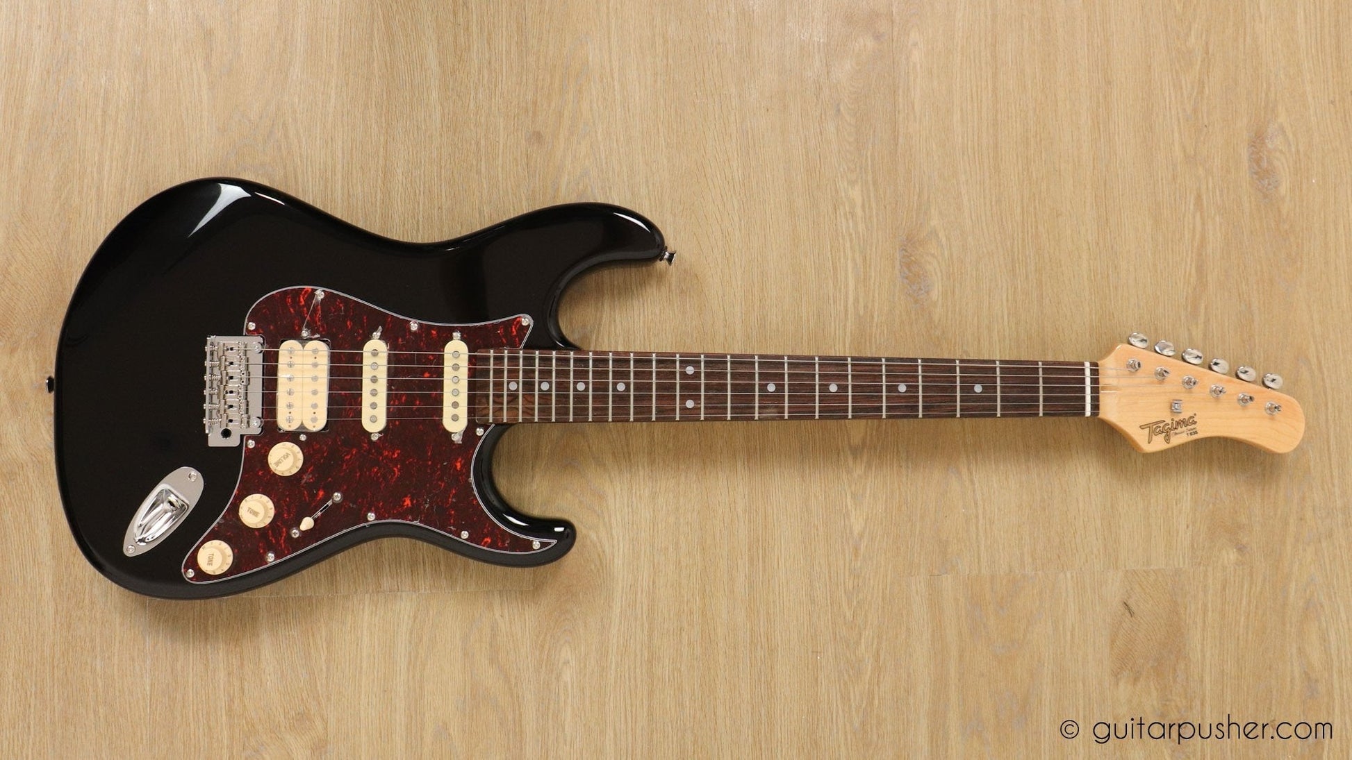 Tagima T-635 PRO HSS Stratocaster Classic Series - GuitarPusher