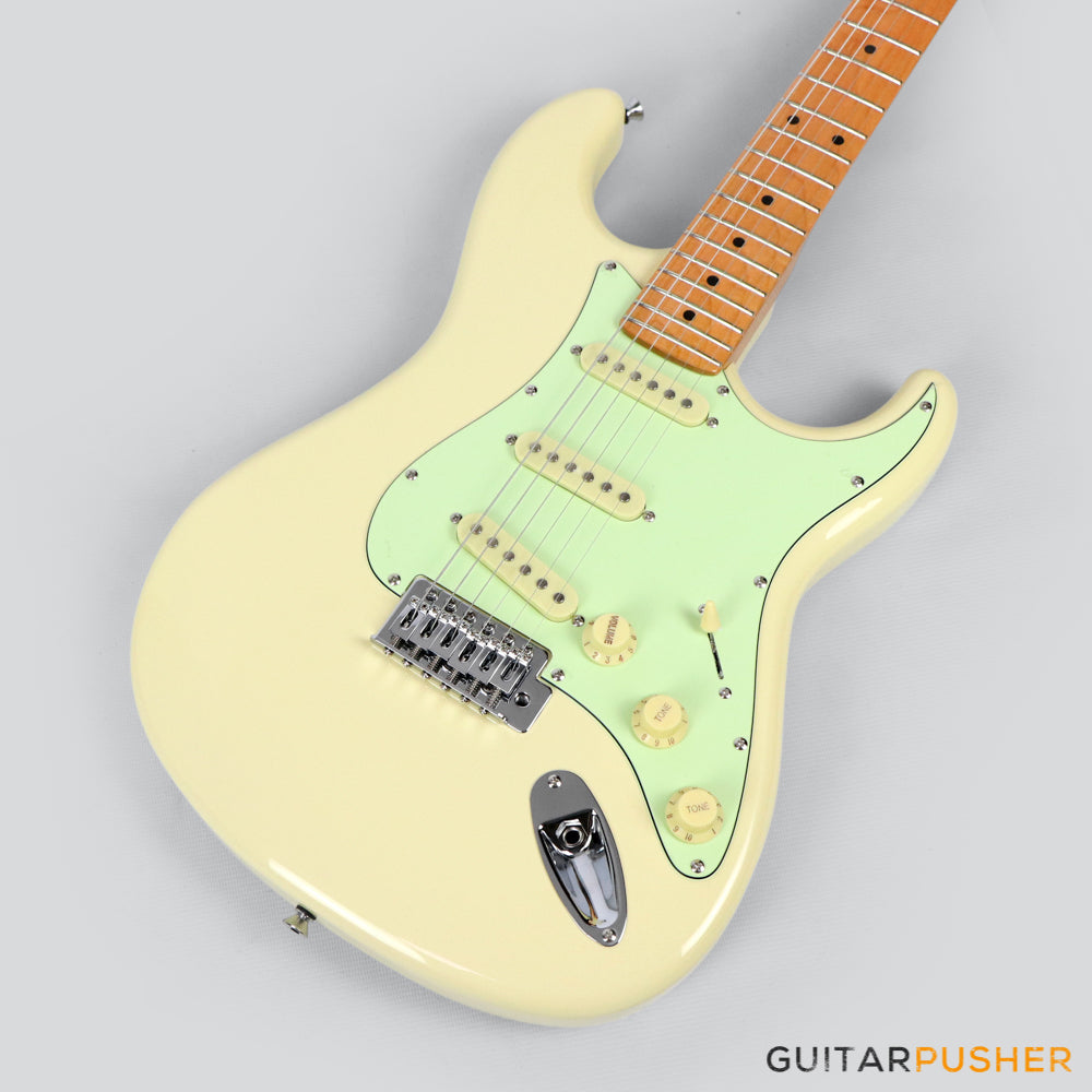 Tagima TG-530 S-Style Woodstock Series - Vintage White (Maple Fingerboard/Mint Green Pickguard)