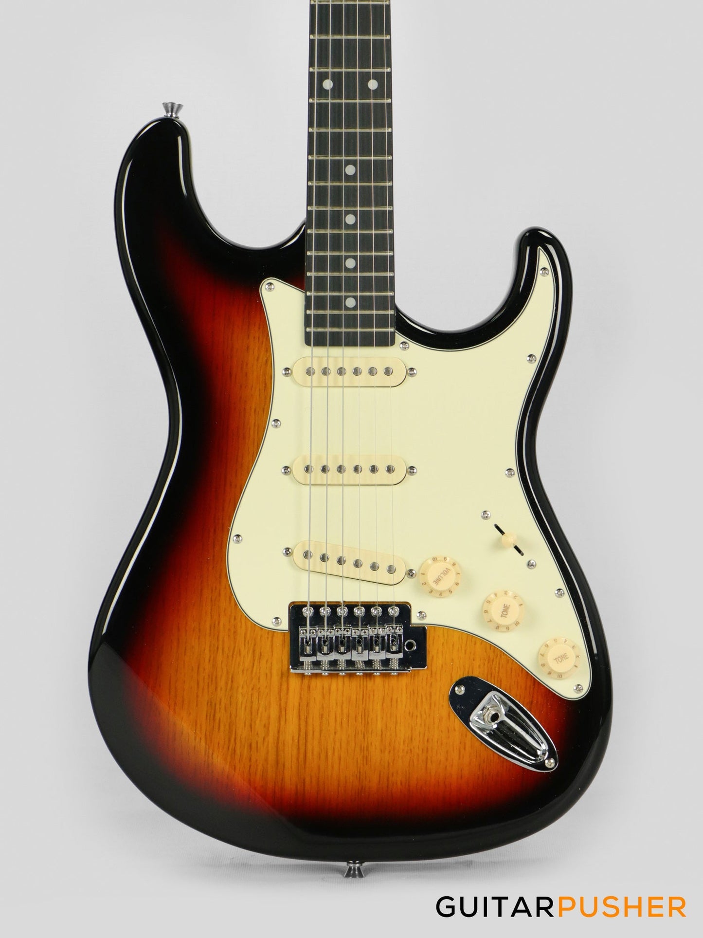 Tagima TG-500 S-Style Woodstock Series - Sunburst (Ebony Fingerboard/Alpine White Pickguard)