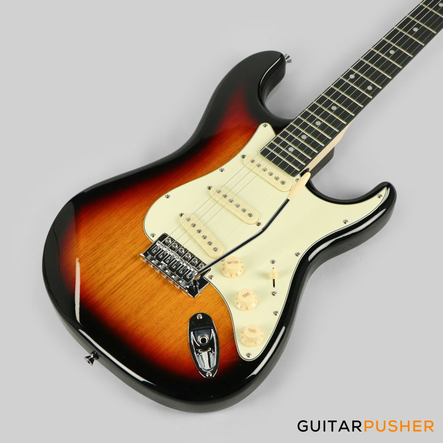 Tagima TG-500 S-Style Woodstock Series - Sunburst (Ebony Fingerboard/Alpine White Pickguard)