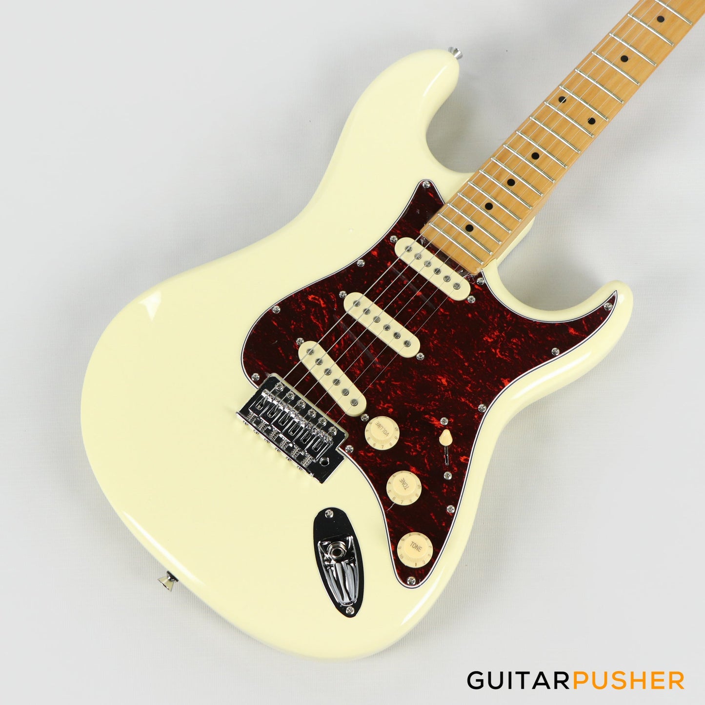 Tagima TG-530 S-Style Woodstock Series - Vintage White (Maple Fingerboard/Tortoise Shell Pickguard)