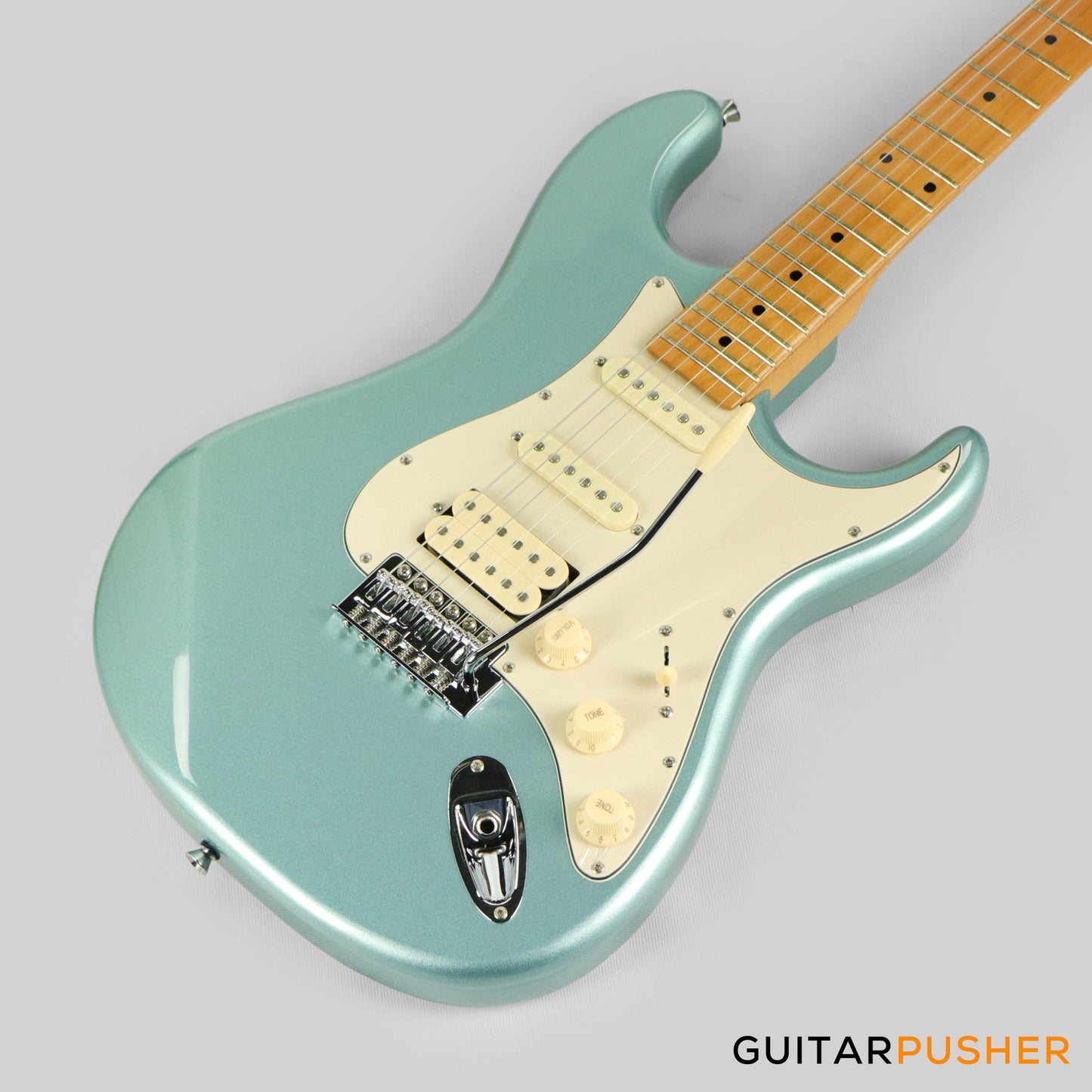Tagima TG-540 HSS S-Style Woodstock Series - Lake Placid Blue (Maple Fingerboard/Alpine White Pickguard)