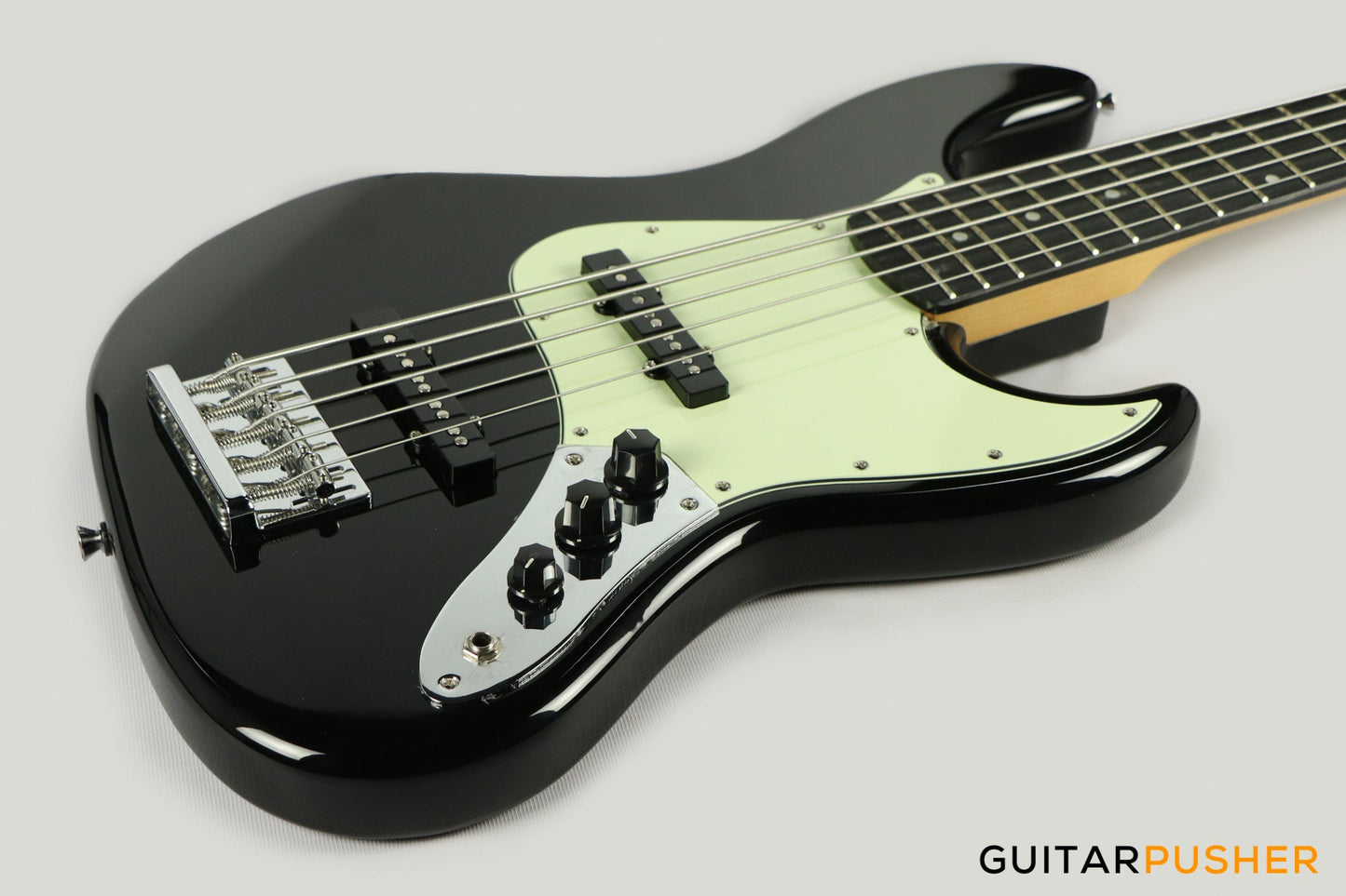 Tagima TW-73 '73 5-String Jazz Bass Black (Rosewood Fretboard /Mint Pickguard)