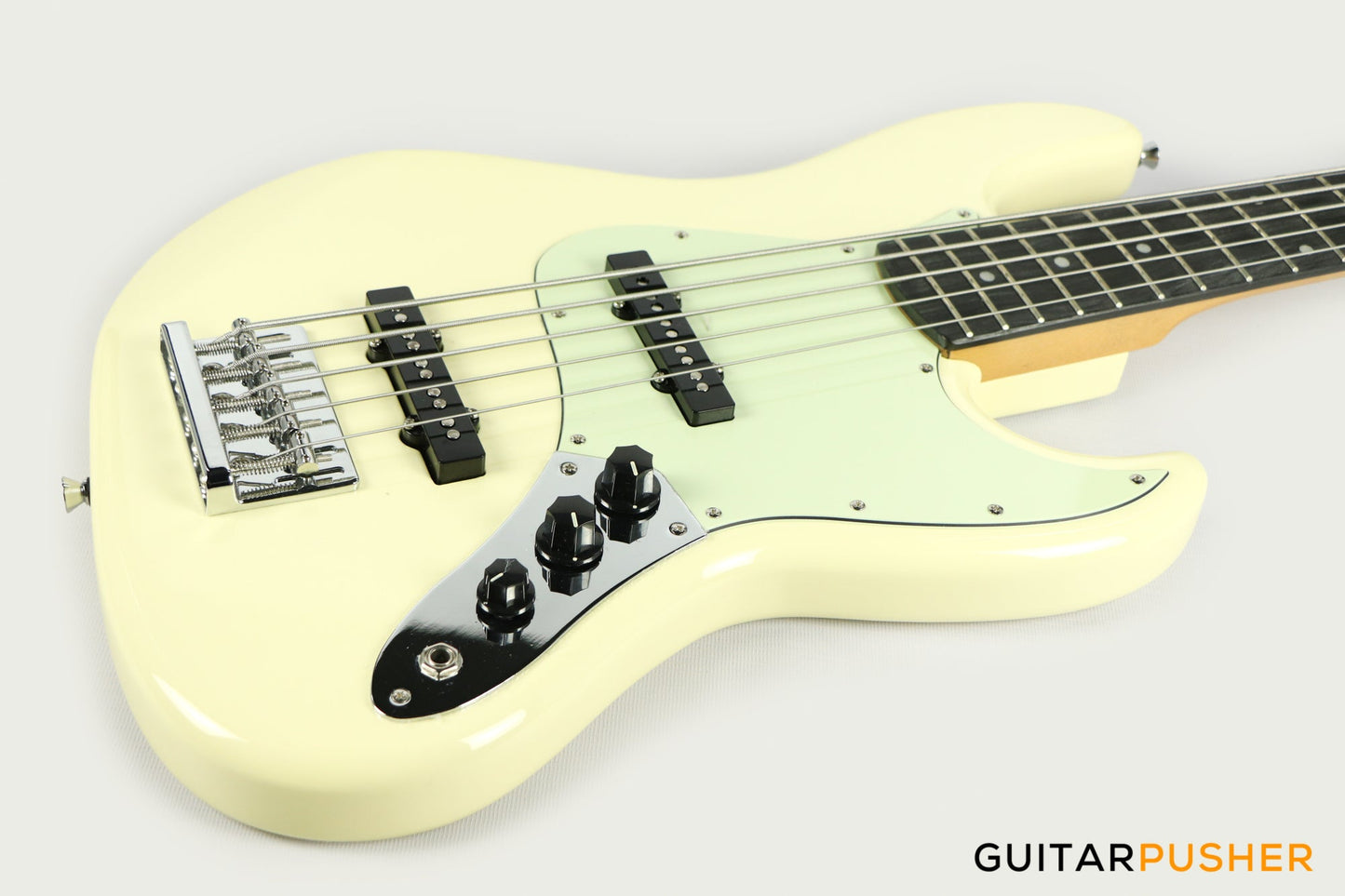Tagima TW-73 '73 5-String Jazz Bass Vintage White (Rosewood/Mint)