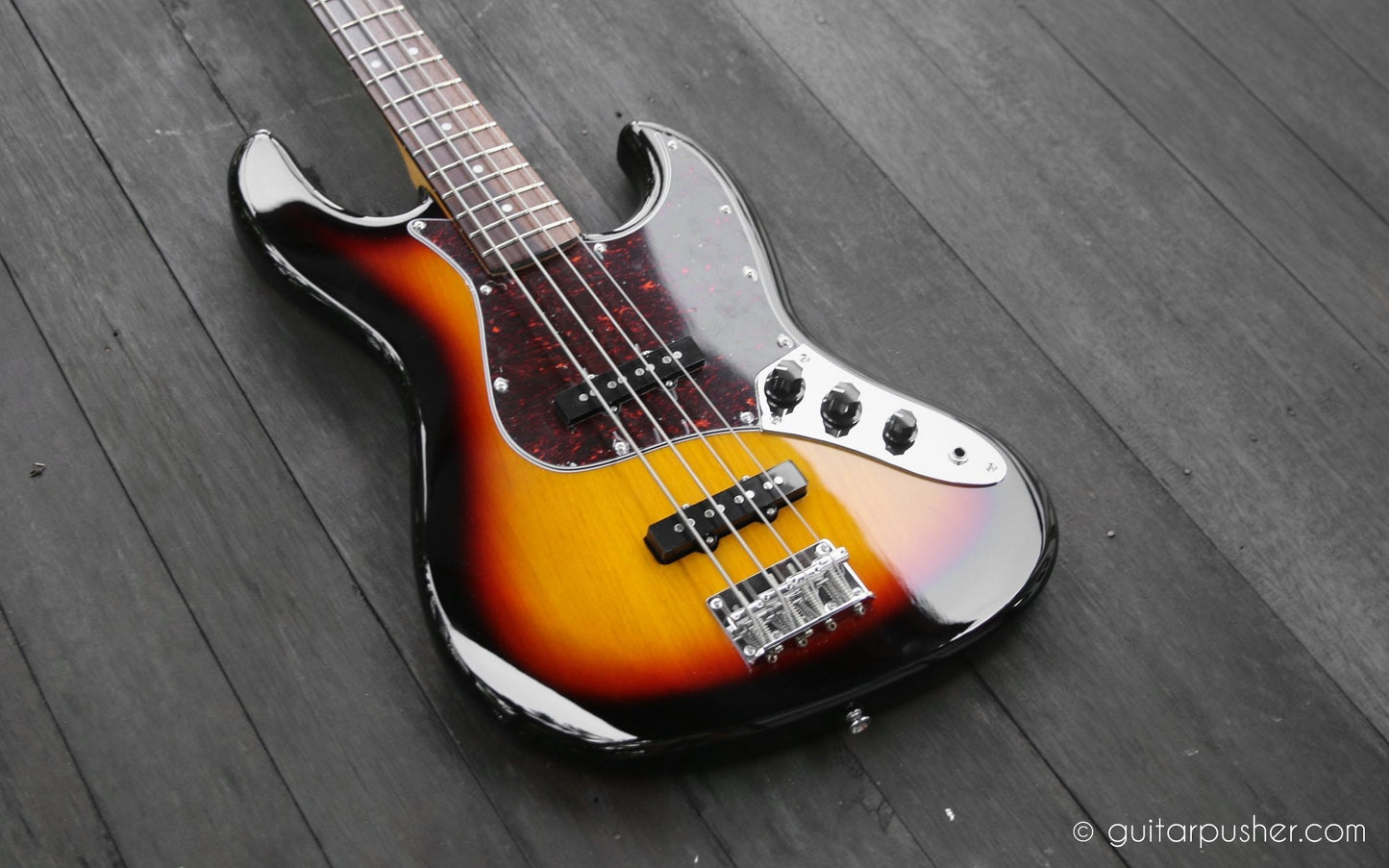 Tagima TW-73 Jazz Bass 4-String - GuitarPusher