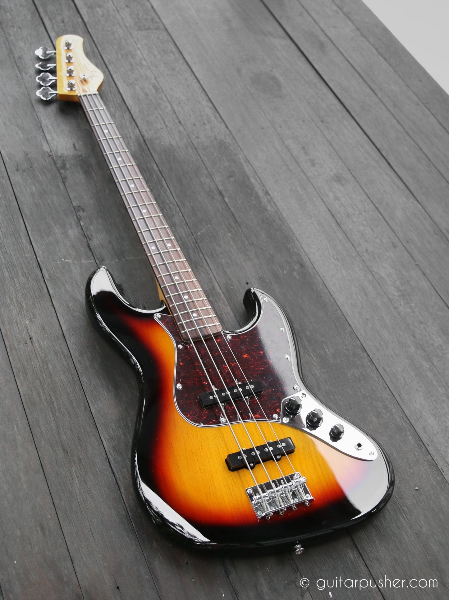 Tagima TW-73 Jazz Bass 4-String - GuitarPusher