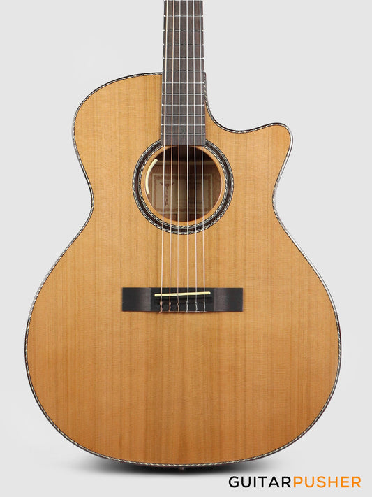 Tyma G-15E Solid Sitka Spruce Top Mahogany Auditorium Nylon String Acoustic-Electric Guitar with T-200 MAX preamp
