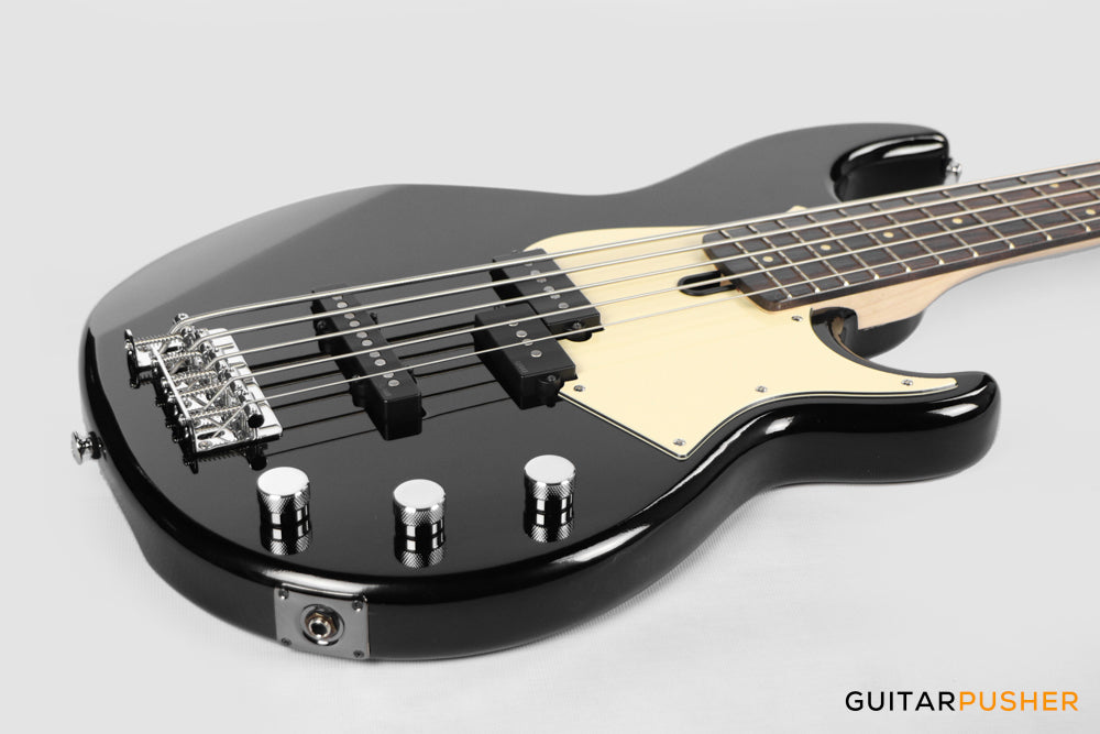 YAMAHA BB435 5-String Bass Guitar - Black