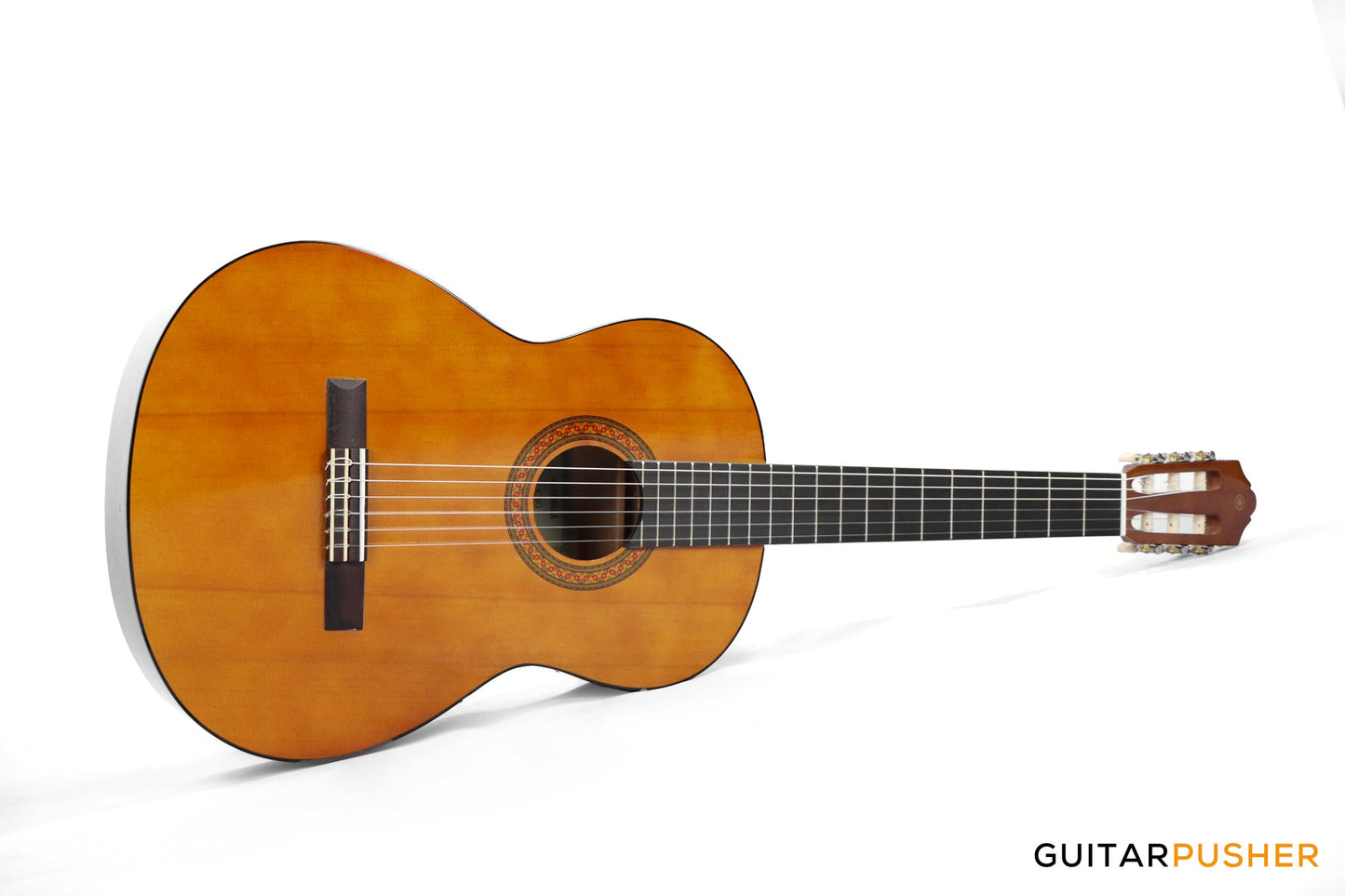 YAMAHA C40 Spruce Top Full-Size Classical Guitar - Natural