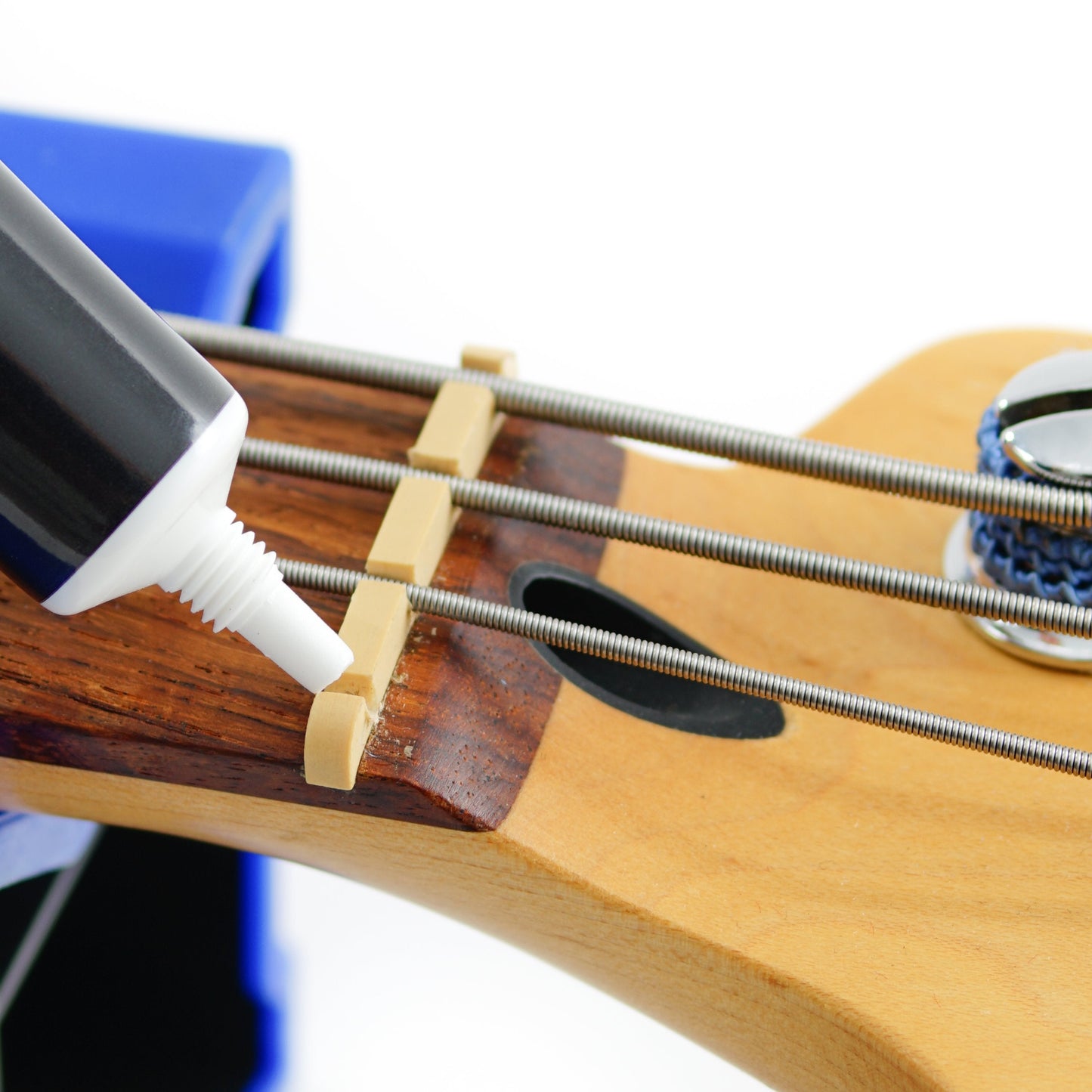 Music Nomad TUNE-IT String Instrument Lubricant MN106 - GuitarPusher