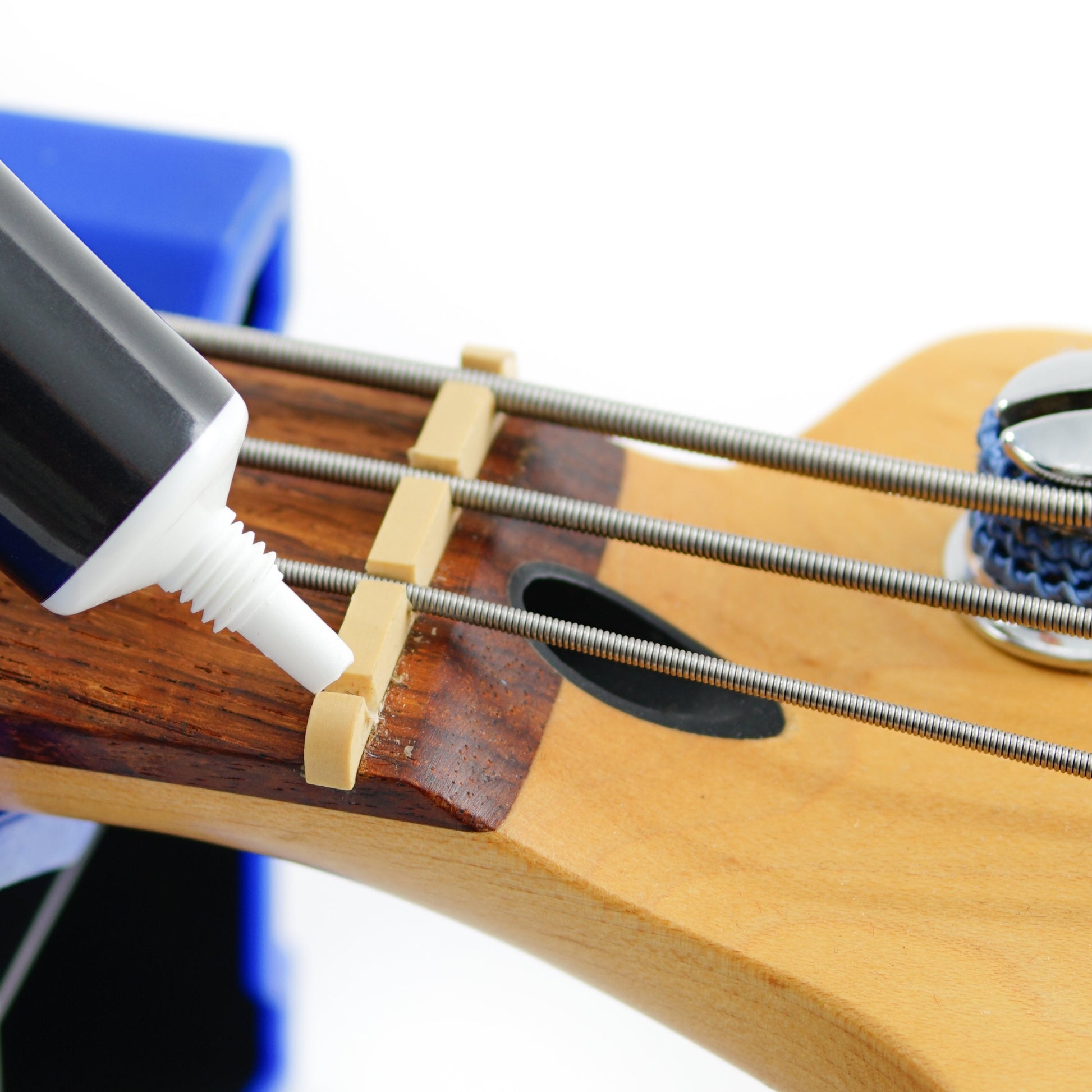 Music Nomad TUNE-IT String Instrument Lubricant MN106 - GuitarPusher