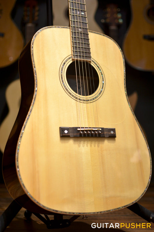 Maestro Traditional Series D-IR AH Adirondack Spruce