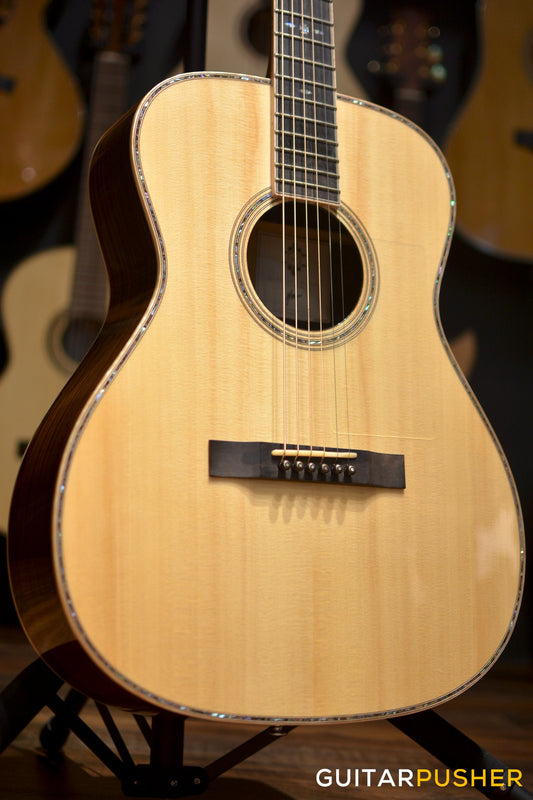 Maestro Traditional Series OM-IR AH Adirondack Spruce