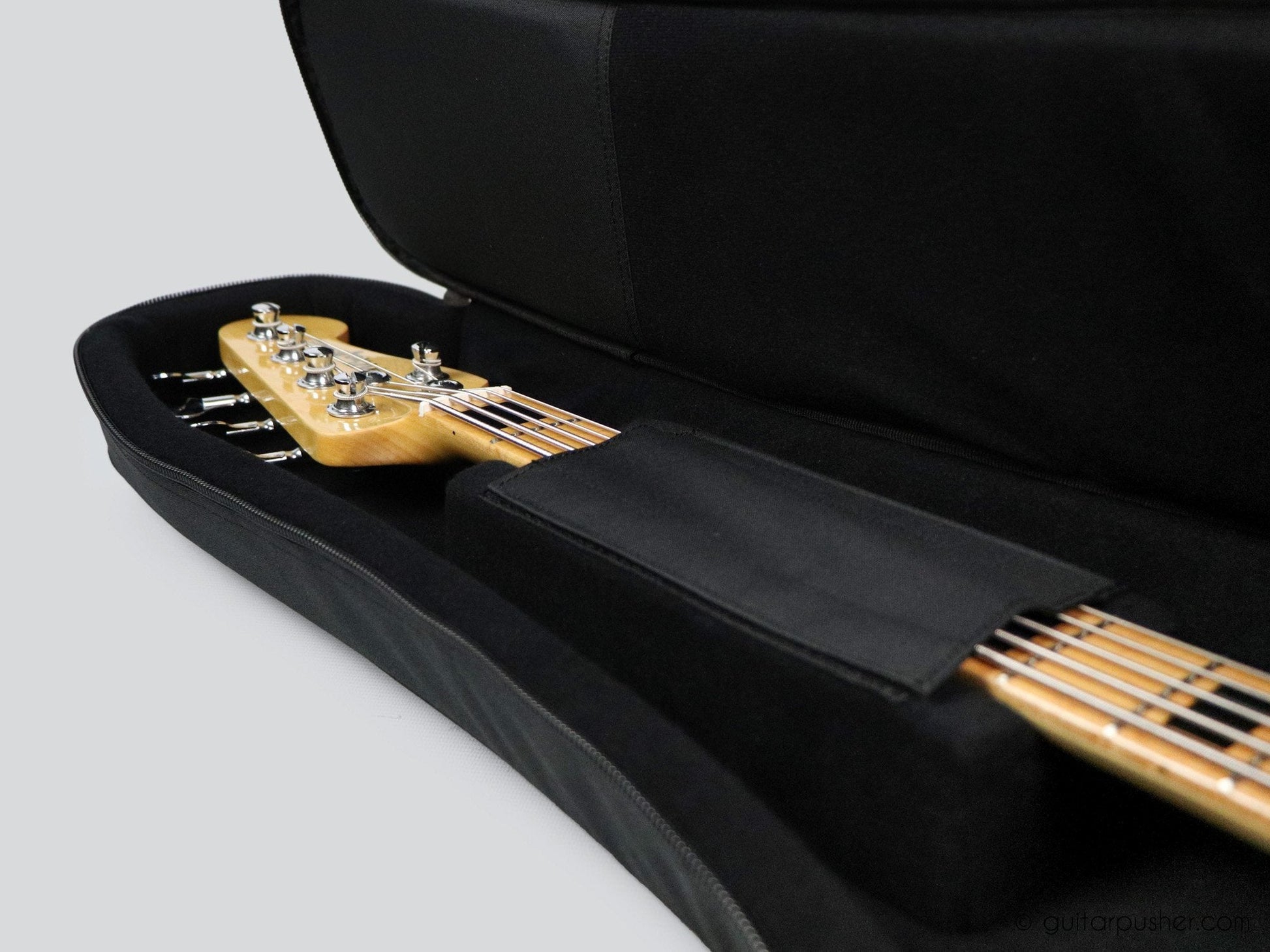 Sire Standard Premium Gig Bag for Electric Bass - GuitarPusher