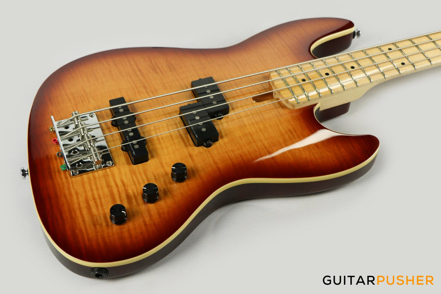 Sire U5 Alder Short Scale 4-String P+J Bass (2023) - Tobacco Sunburst