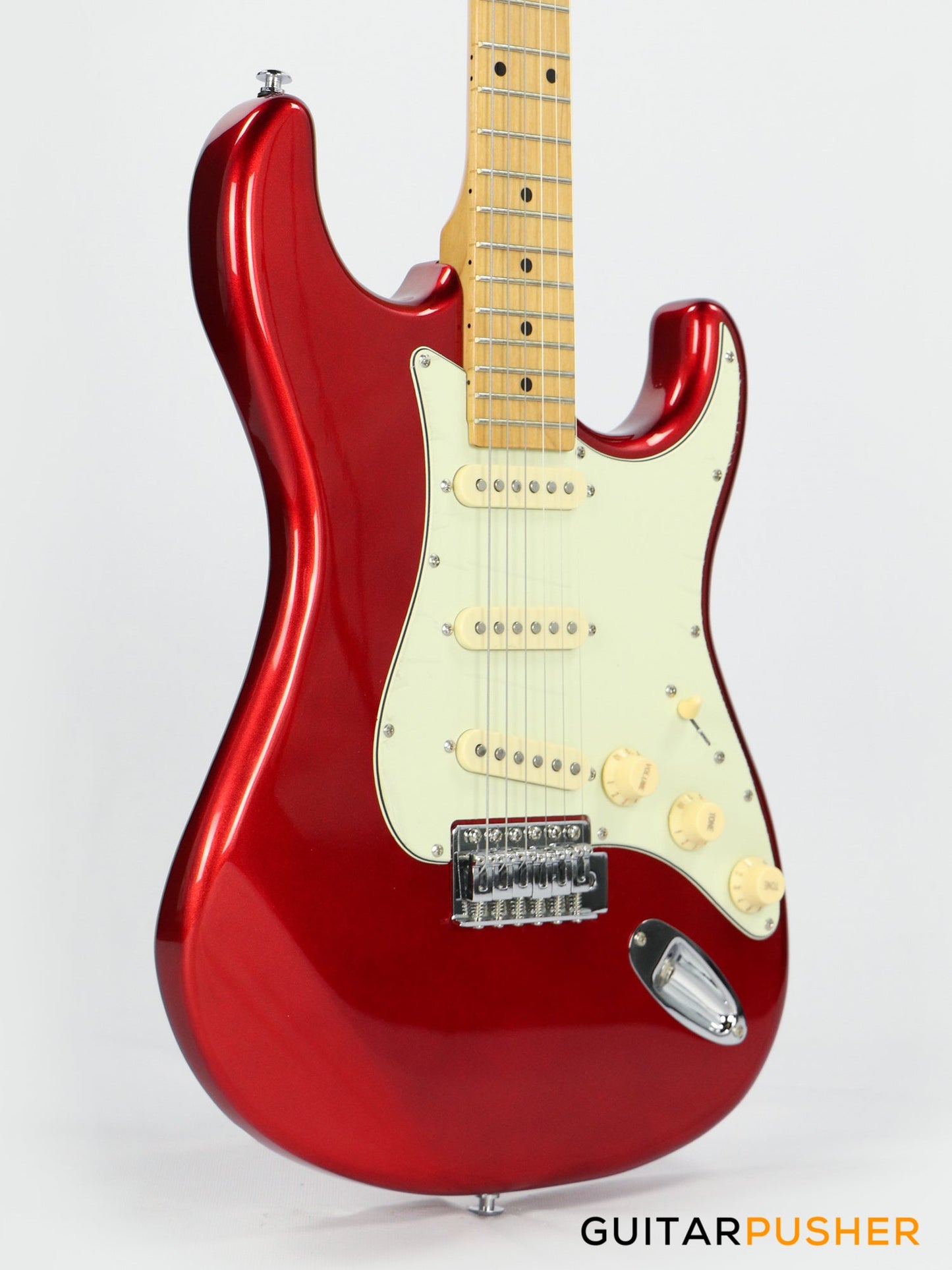 Tagima TG-530 S-Style Woodstock Series - Metallic Red