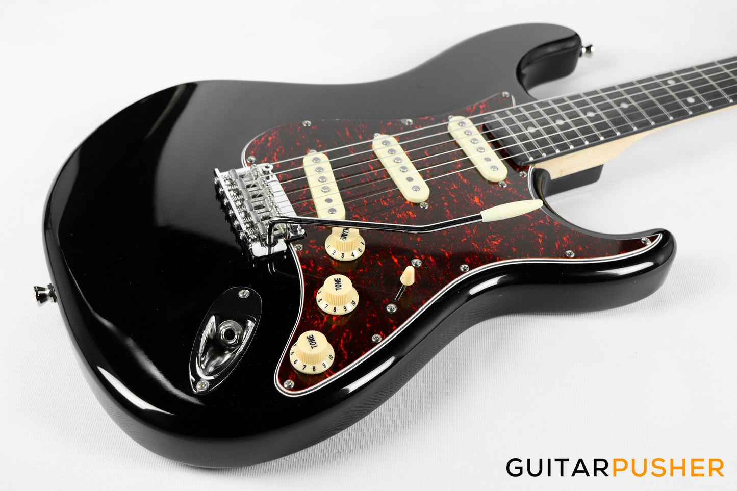 Tagima New T-635 Classic Series S Style Electric Guitar - Black (Rosewood Fingerboard/Tortoise Shell Pickguard)