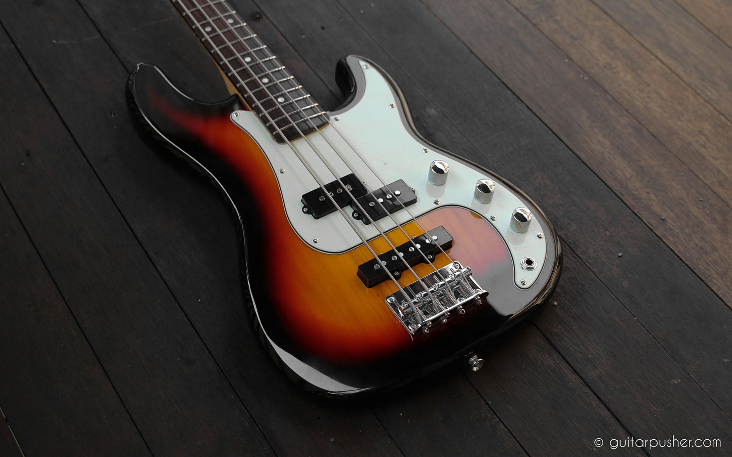 Tagima TW-65 Baby 30" Scale P+J Bass - Sunburst